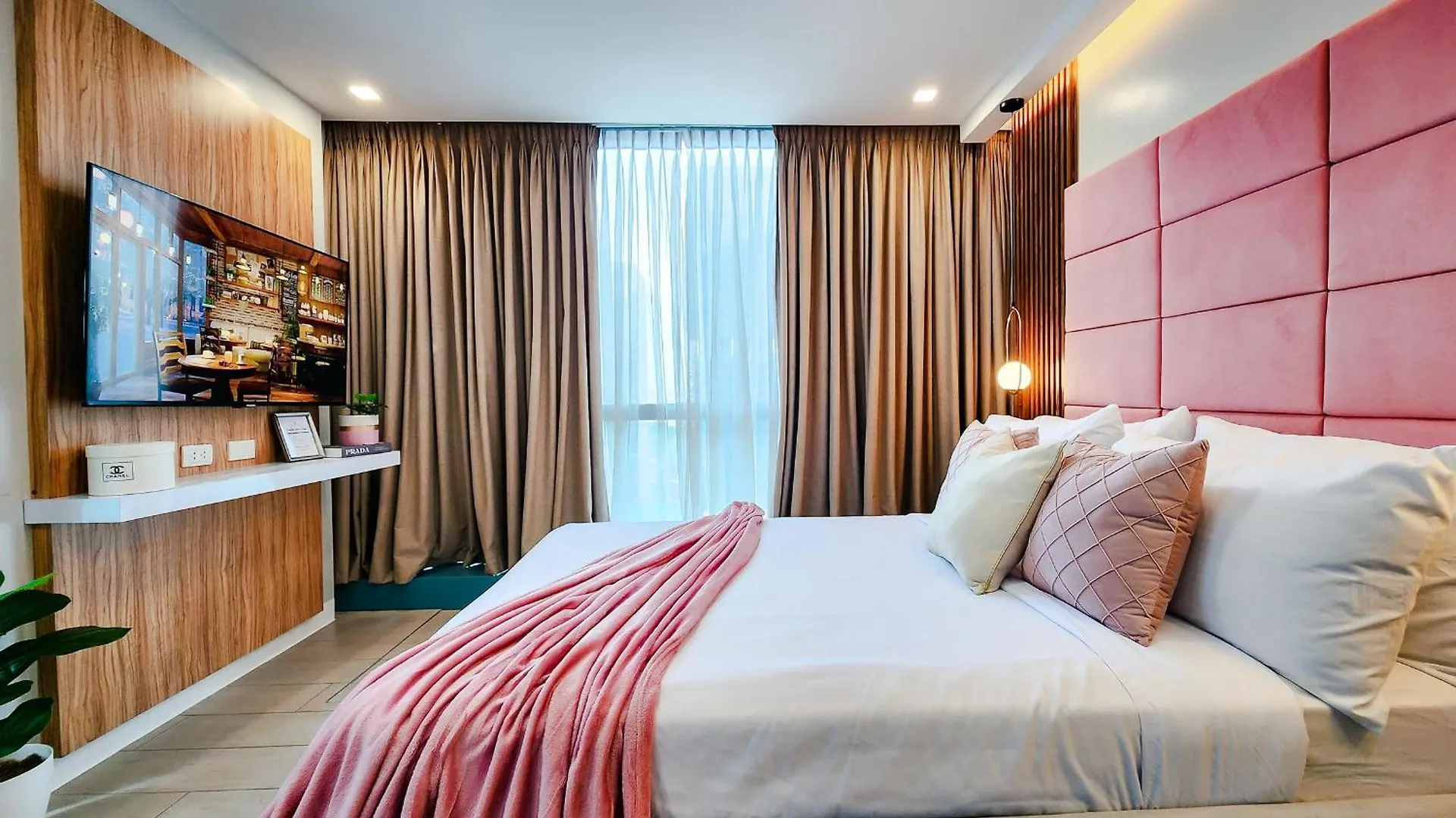 Angeliz Suites, Spacious Open Plan And Spectacular View At The 19Th, Walk To Uptown Mall Manila Apartment