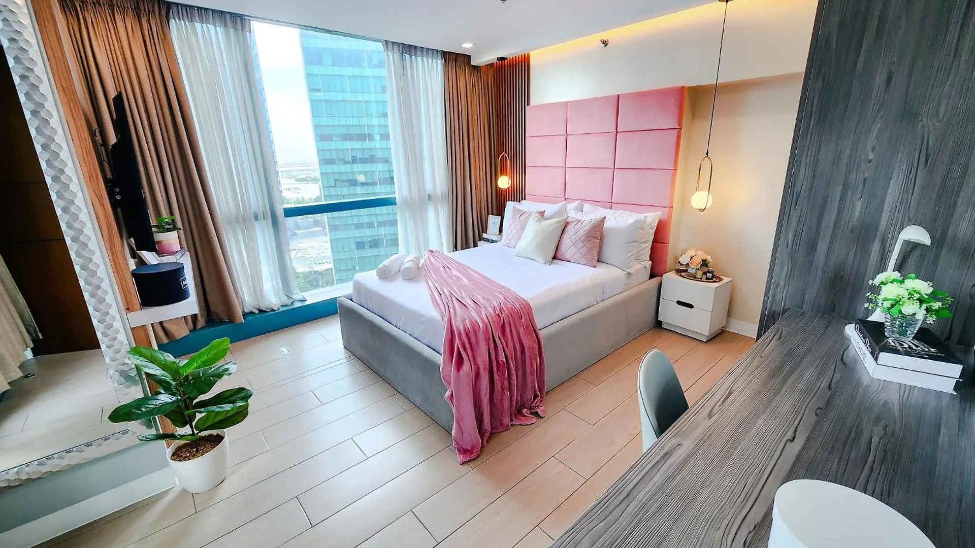 Angeliz Suites, Spacious Open Plan And Spectacular View At The 19Th, Walk To Uptown Mall Manila Apartment