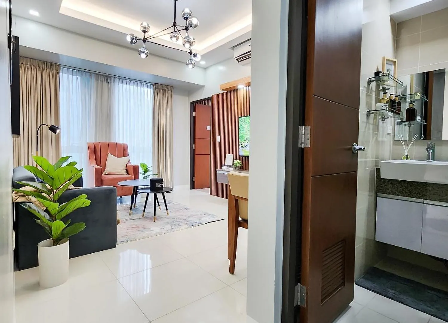 Angeliz Suites, Spacious Open Plan And Spectacular View At The 19Th, Walk To Uptown Mall Manila Philippines